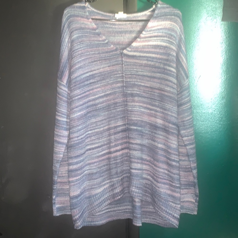 Long Sleeve Sweater/Blouse